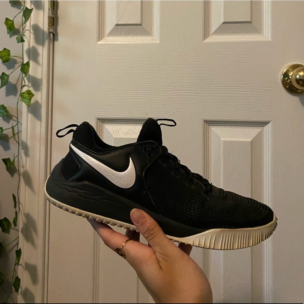nike women’s zoom hyperace 2 volleyball shoes